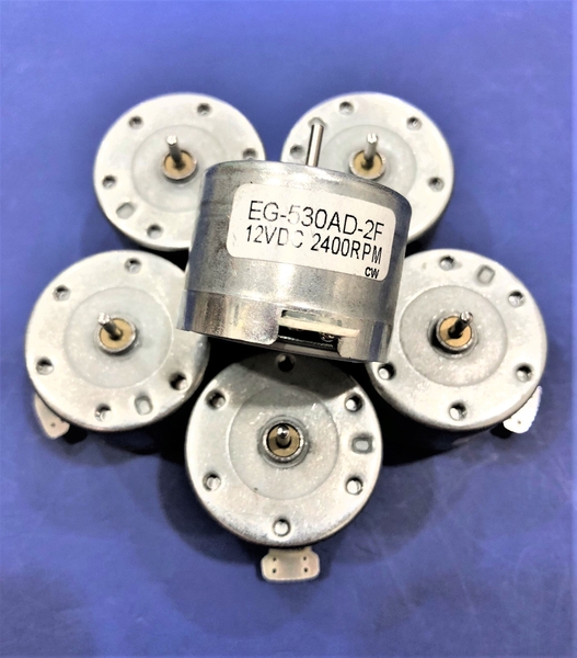 MÔ TƠ RADIO CASSETTE 12V 2400RPM EG-530ED-2F CW