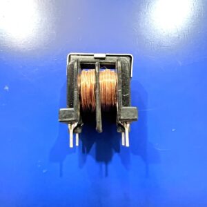 Alternative view of UU9.8 10Mh 7x8mm Cuộn lọc nguồn F103.T 4 chân